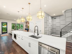 206 Kalos Street, Philadelphia PA 19128