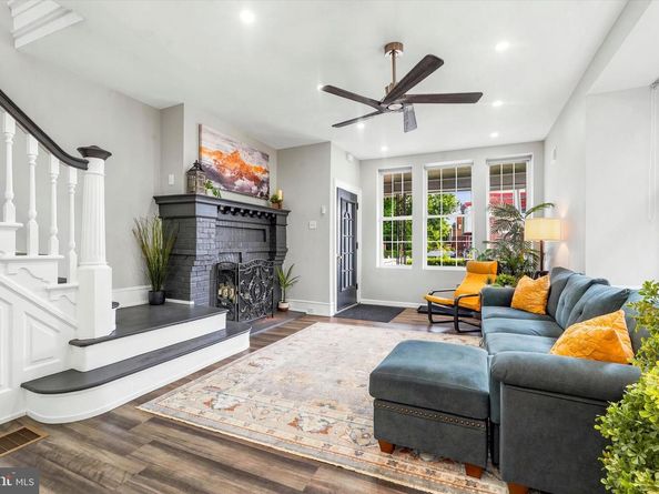 1319 W Wyoming Avenue, Philadelphia PA 19140