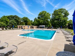 1225 Martha Custis Drive 403, Alexandria VA 22302