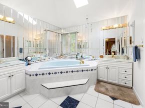 1007 Fawn Drive, Southampton PA 18966
