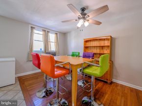 33 Mermont Circle, Darby PA 19023