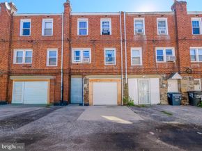 33 Mermont Circle, Darby PA 19023