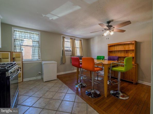 33 Mermont Circle, Darby PA 19023
