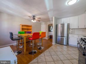 33 Mermont Circle, Darby PA 19023