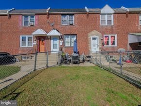 33 Mermont Circle, Darby PA 19023