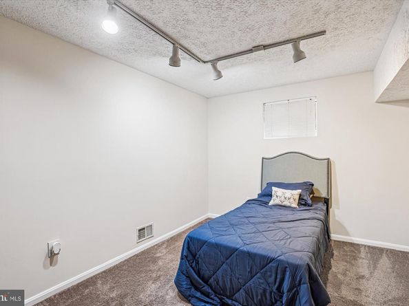 2484 Freetown Drive, Reston VA 20191