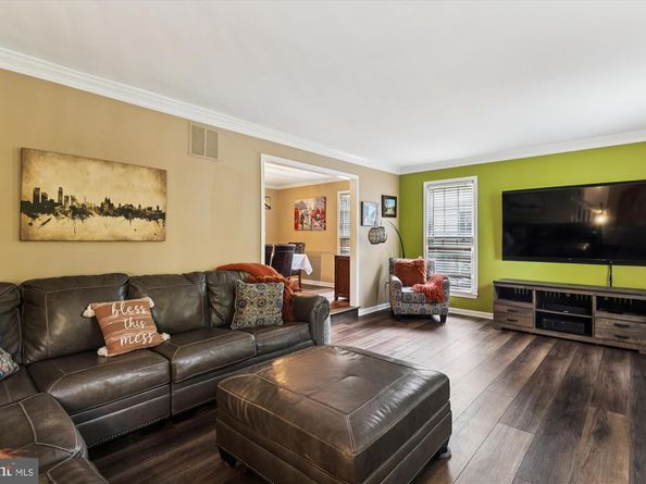 2484 Freetown Drive, Reston VA 20191