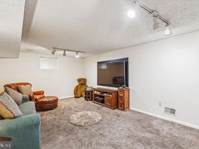 2484 Freetown Drive, Reston VA 20191