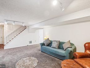 2484 Freetown Drive, Reston VA 20191