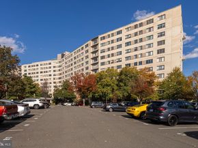 1200 N Nash Street 549, Arlington VA 22209