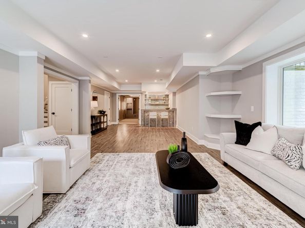 506 Kingsley Road SW, Vienna VA 22180