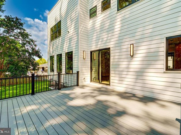 506 Kingsley Road SW, Vienna VA 22180