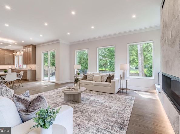 506 Kingsley Road SW, Vienna VA 22180