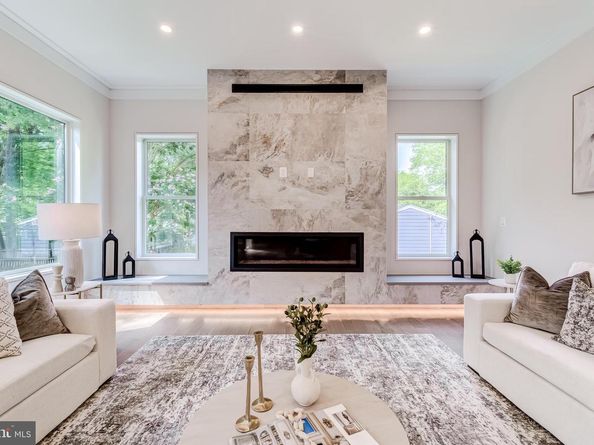 506 Kingsley Road SW, Vienna VA 22180