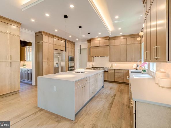 506 Kingsley Road SW, Vienna VA 22180