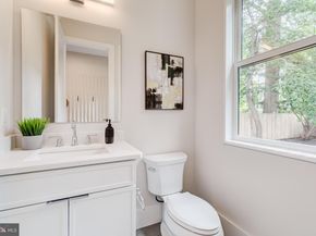 506 Kingsley Road SW, Vienna VA 22180