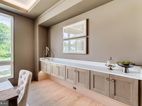 506 Kingsley Road SW, Vienna VA 22180