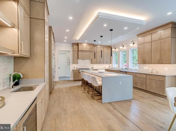 506 Kingsley Road SW, Vienna VA 22180