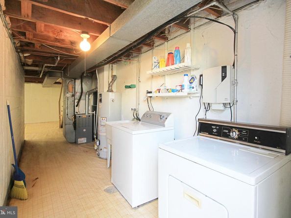 3427 Aubrey Avenue, Philadelphia PA 19114