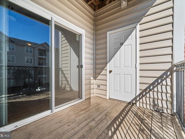 1570 Spring Gate Drive 7213, Mclean VA 22102