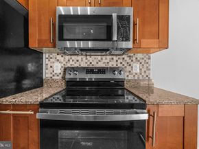 1570 Spring Gate Drive 7213, Mclean VA 22102