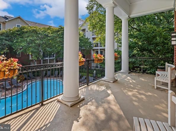 1570 Spring Gate Drive 7213, Mclean VA 22102