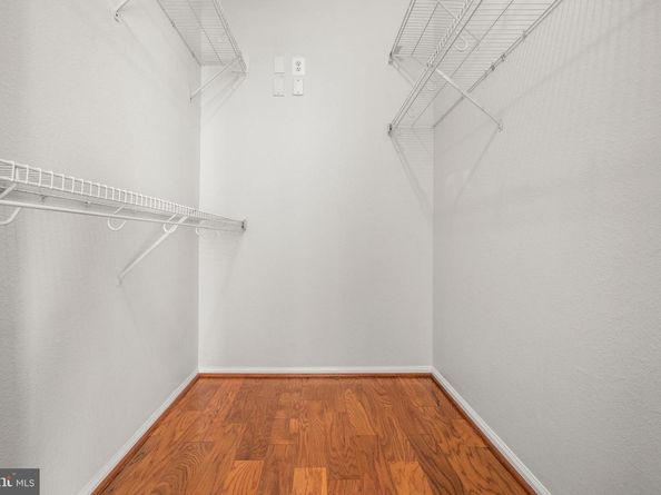 1570 Spring Gate Drive 7213, Mclean VA 22102