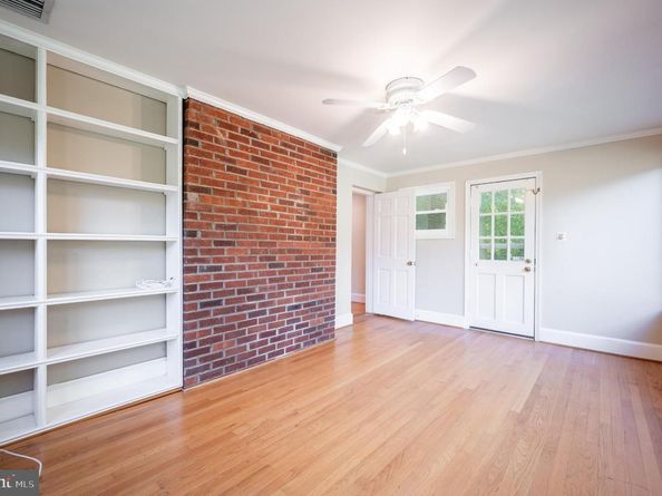 6329 Nicholson Street, Falls Church VA 22044