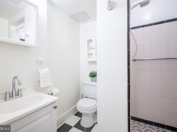 6329 Nicholson Street, Falls Church VA 22044