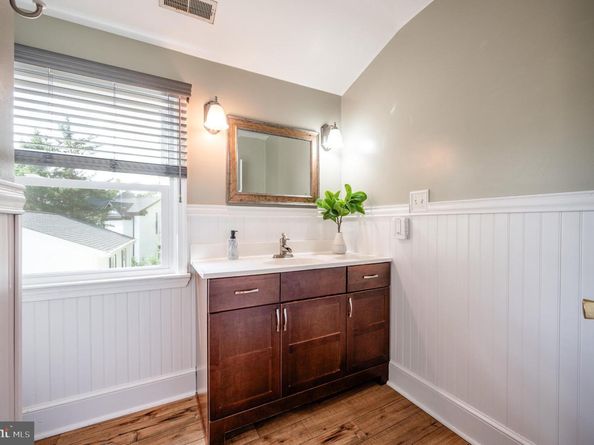 6329 Nicholson Street, Falls Church VA 22044