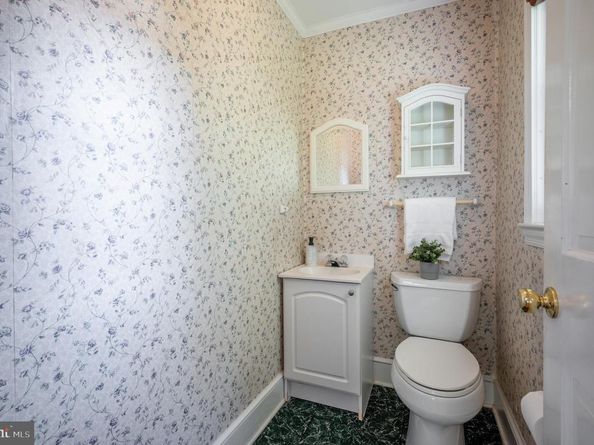 6329 Nicholson Street, Falls Church VA 22044