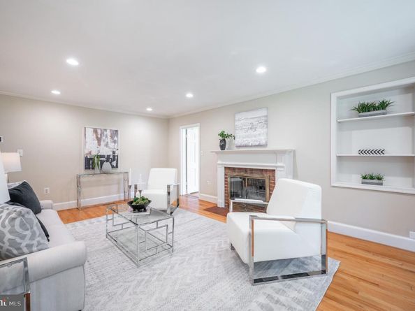 6329 Nicholson Street, Falls Church VA 22044