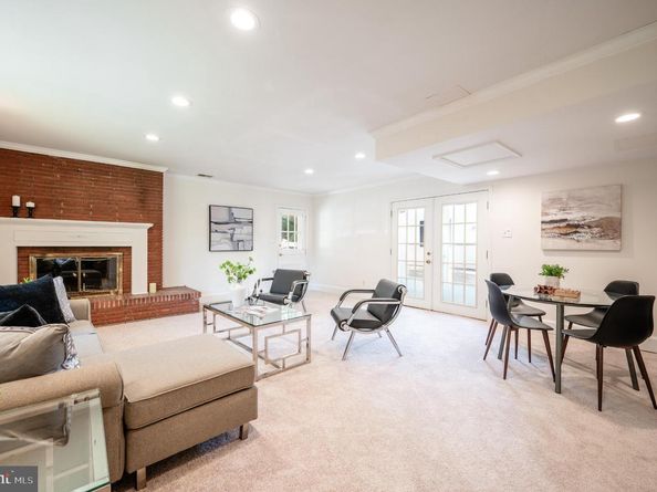 6329 Nicholson Street, Falls Church VA 22044