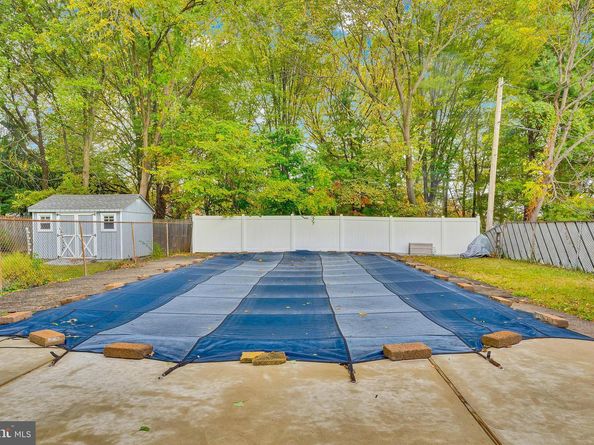 2247 Charles Street, Glenside PA 19038