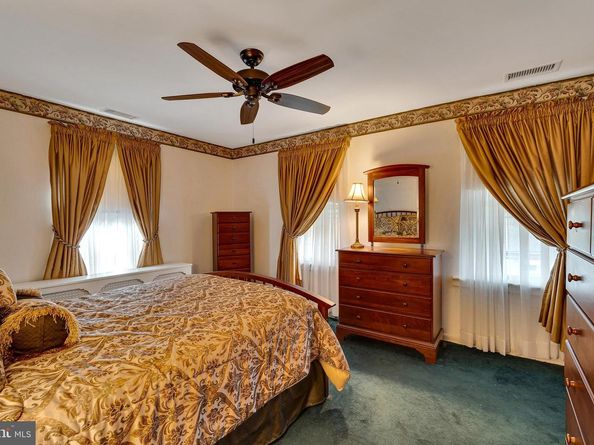 2247 Charles Street, Glenside PA 19038