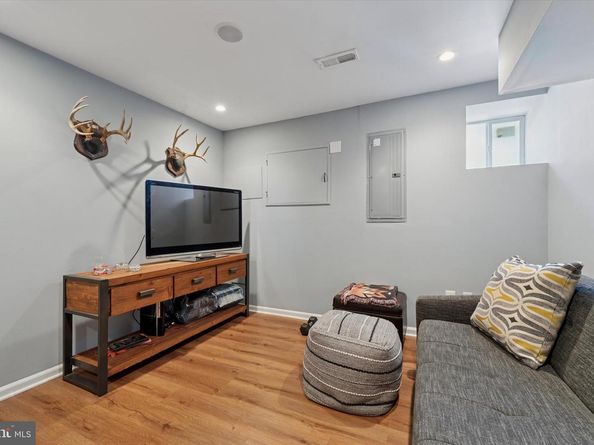 1324 S Hicks Street, Philadelphia PA 19146