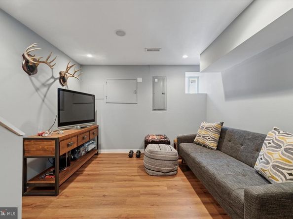 1324 S Hicks Street, Philadelphia PA 19146