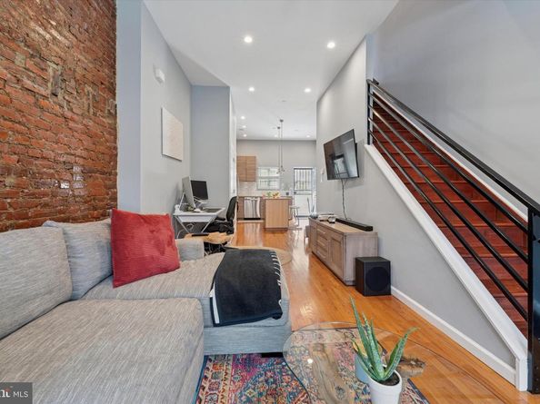 1324 S Hicks Street, Philadelphia PA 19146