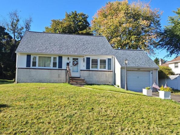 909 Carlin Drive, Southampton PA 18966