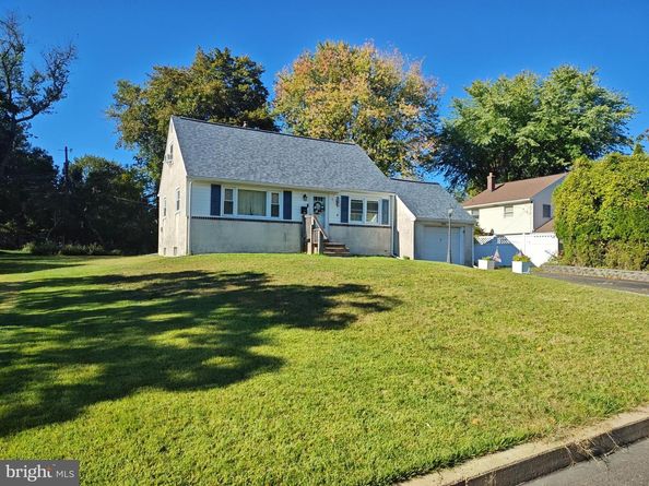 909 Carlin Drive, Southampton PA 18966