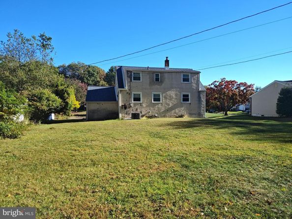 909 Carlin Drive, Southampton PA 18966