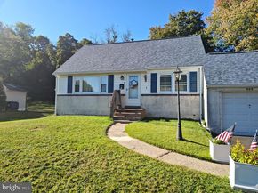 909 Carlin Drive, Southampton PA 18966