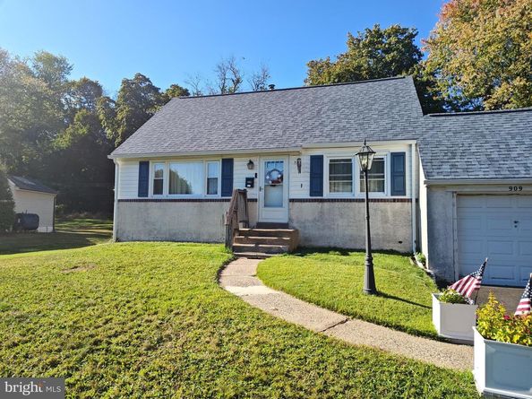 909 Carlin Drive, Southampton PA 18966