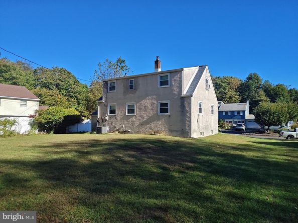 909 Carlin Drive, Southampton PA 18966