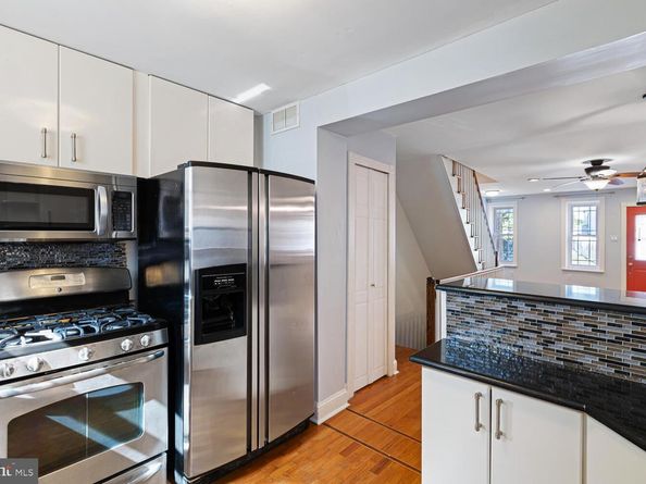 126 Greenwich Street, Philadelphia PA 19147