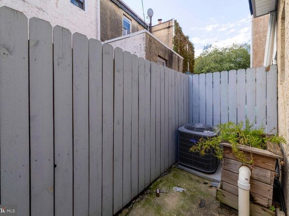 126 Greenwich Street, Philadelphia PA 19147