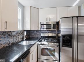 126 Greenwich Street, Philadelphia PA 19147