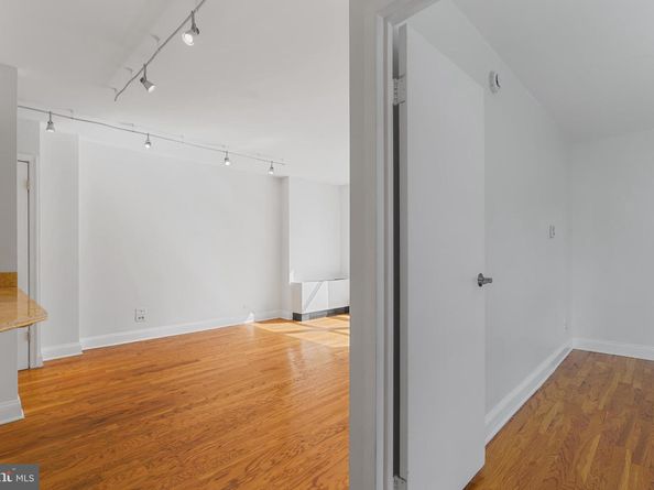 1260 21st Street NW 306, Washington DC 20036