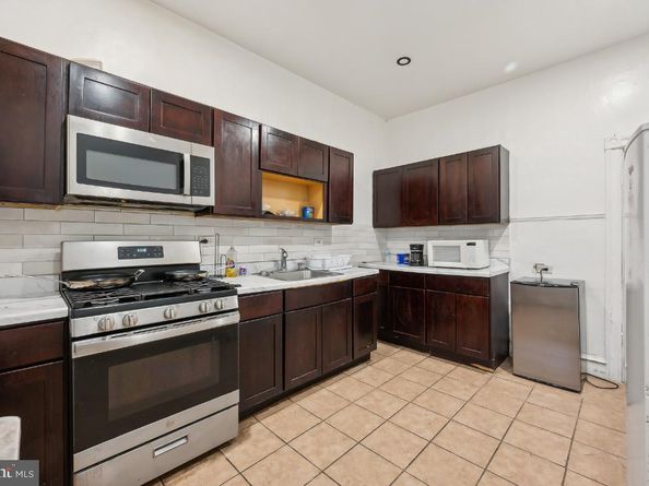 1221 Wagner Avenue, Philadelphia PA 19141