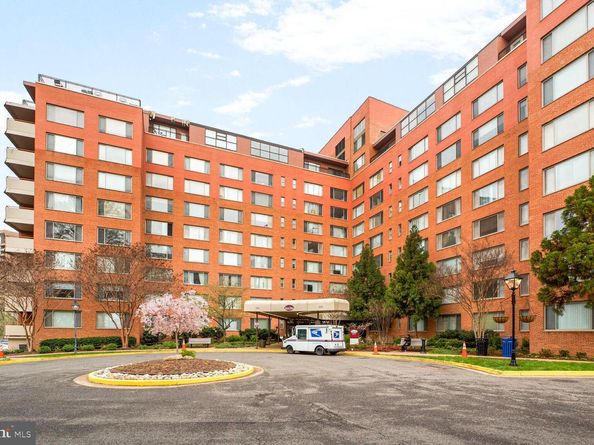 1111 Arlington Boulevard 443, Arlington VA 22209